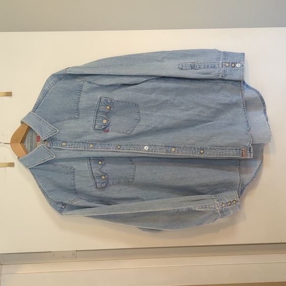 Levi's Other - Vintage Levi's Sawtooth Pocket Hexagon Pearl Snap Buttons Light Wash Shirt Large